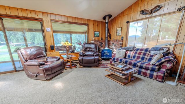 177 Blakely Drive, Blakely Island, WA 98222