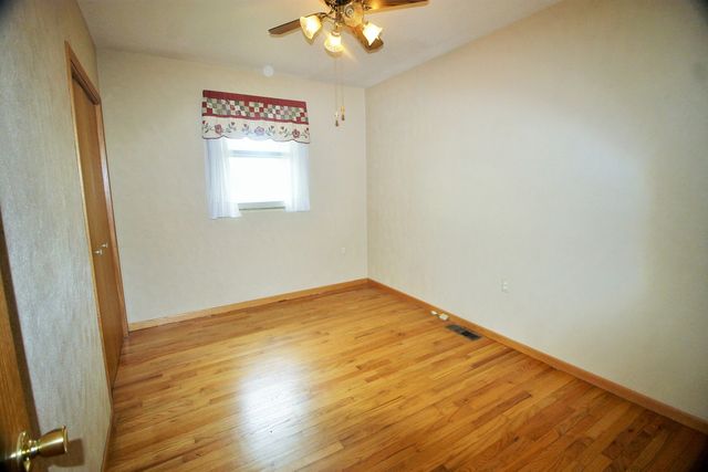 10093 Wolf Road, Geneseo, IL 61254