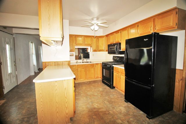 10093 Wolf Road, Geneseo, IL 61254