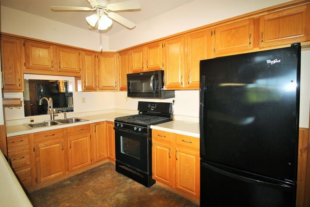 10093 Wolf Road, Geneseo, IL 61254