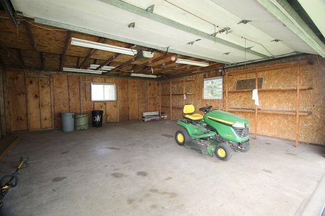 10093 Wolf Road, Geneseo, IL 61254