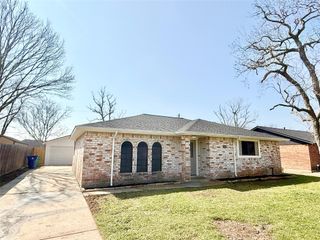 1429 Northview Drive, Angleton, TX 77515