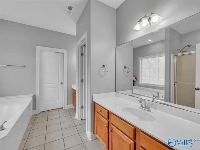 510 Bell Circle, Huntsville, AL 35811