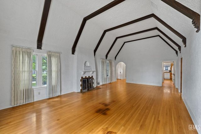 240 Pacific Street, Bakersfield, CA 93305