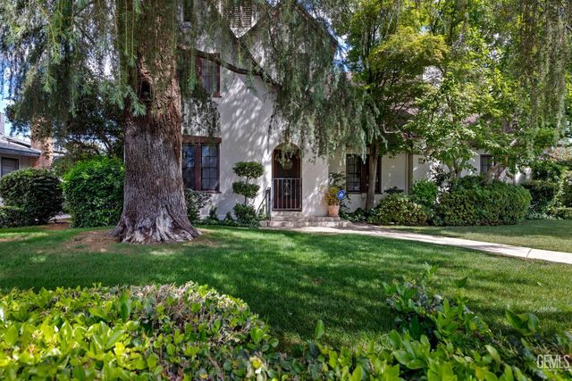 240 Pacific Street, Bakersfield, CA 93305