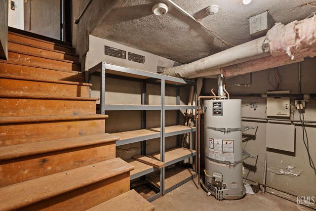 240 Pacific Street, Bakersfield, CA 93305