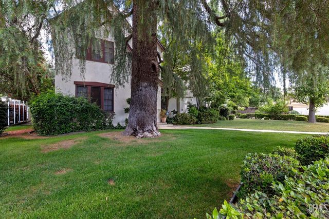 240 Pacific Street, Bakersfield, CA 93305