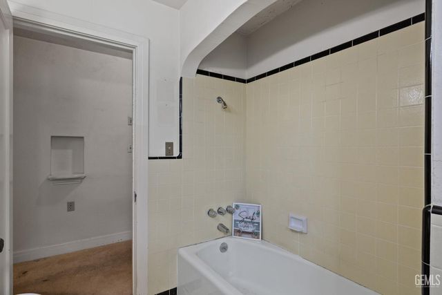 240 Pacific Street, Bakersfield, CA 93305