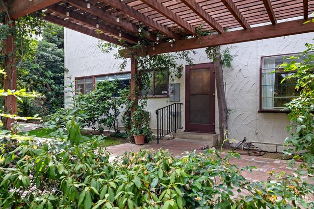 240 Pacific Street, Bakersfield, CA 93305