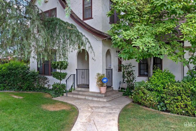 240 Pacific Street, Bakersfield, CA 93305