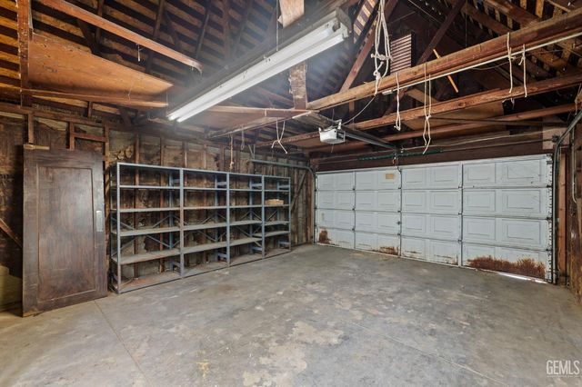 240 Pacific Street, Bakersfield, CA 93305