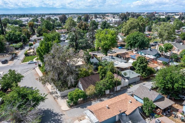 240 Pacific Street, Bakersfield, CA 93305