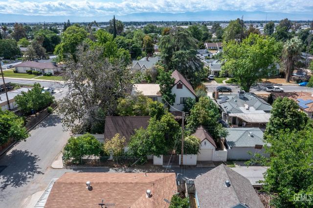 240 Pacific Street, Bakersfield, CA 93305