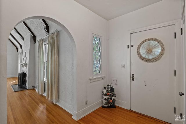 240 Pacific Street, Bakersfield, CA 93305