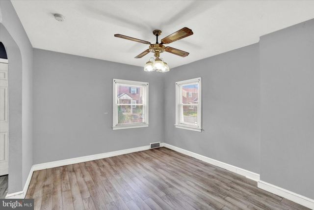 1123 E POPLAR ST, York, PA 17403