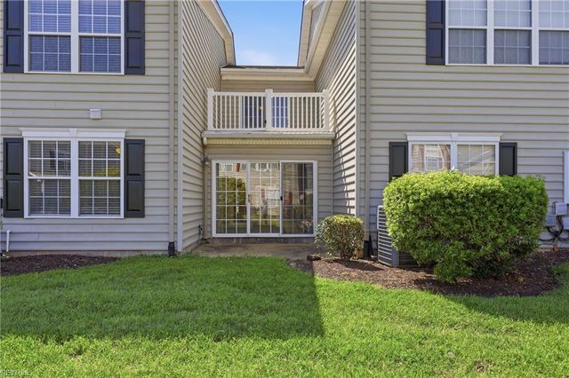 1802 Gunston DR, Suffolk, VA 23434
