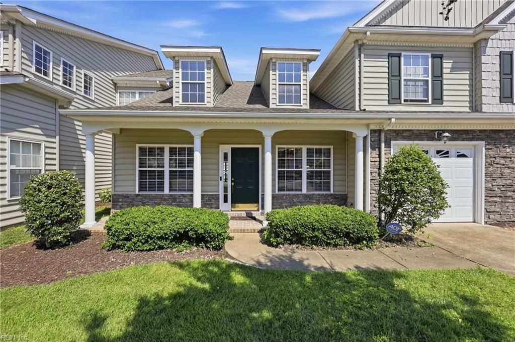 1802 Gunston DR, Suffolk, VA 23434