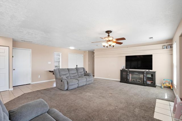 4516 QUARTZ Drive NE, Rio Rancho, NM 87124