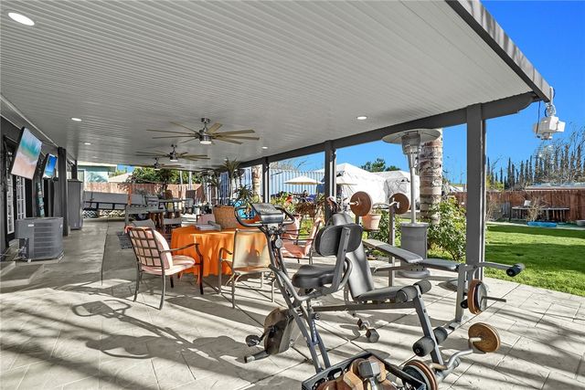 32533 Avenue E, Yucaipa, CA 92399