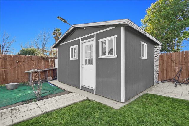 32533 Avenue E, Yucaipa, CA 92399