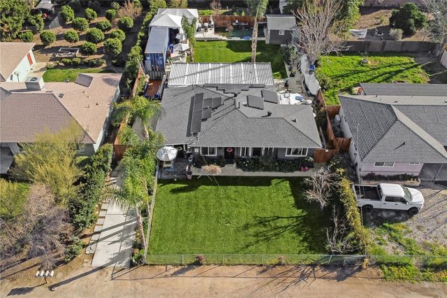 32533 Avenue E, Yucaipa, CA 92399