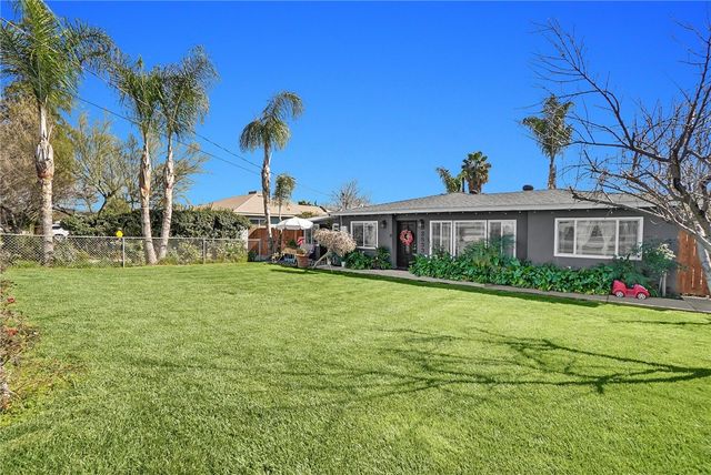 32533 Avenue E, Yucaipa, CA 92399