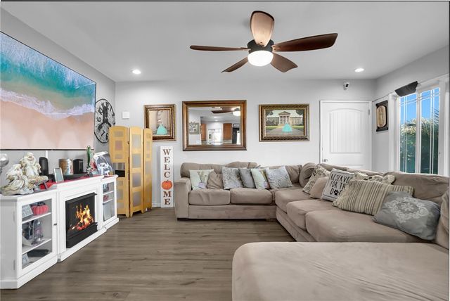 32533 Avenue E, Yucaipa, CA 92399