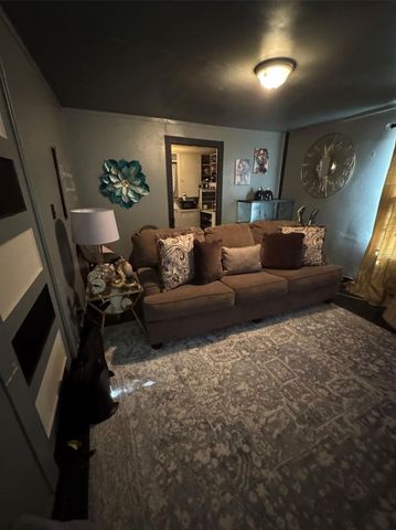 306 First Street, Eagle Lake, TX 77434