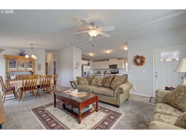 16500 Se 1ST St 170, Vancouver, WA 98684