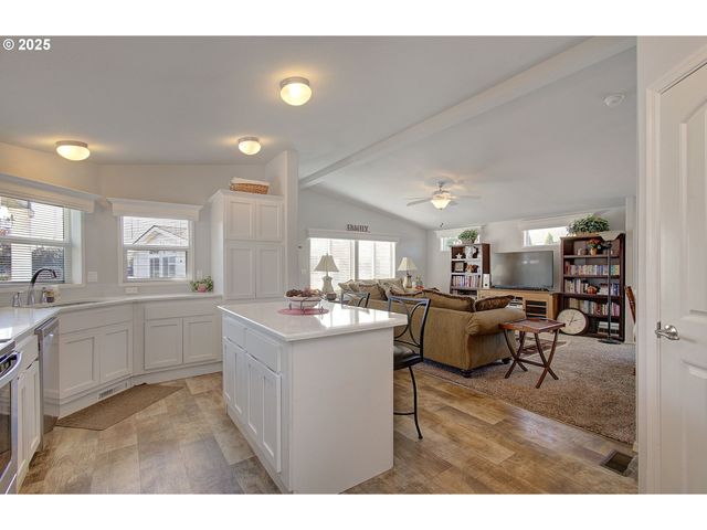 16500 Se 1ST St 170, Vancouver, WA 98684