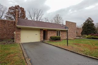 13 Bellewood Court, New Albany, IN 47150