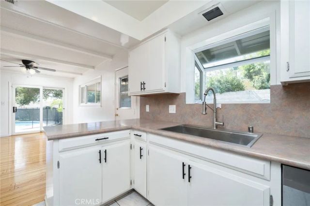 205 N Hacienda Avenue, Glendora, CA 91741