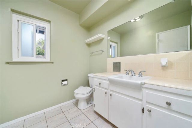 205 N Hacienda Avenue, Glendora, CA 91741