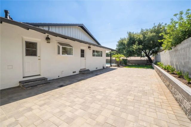 205 N Hacienda Avenue, Glendora, CA 91741