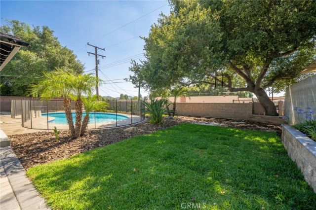 205 N Hacienda Avenue, Glendora, CA 91741