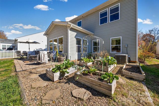 1668 Beleek Ridge Lane, Clover, SC 29710