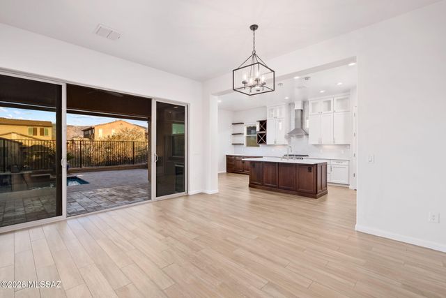 1005 W Lark Bunting Lane, Oro Valley, AZ 85755