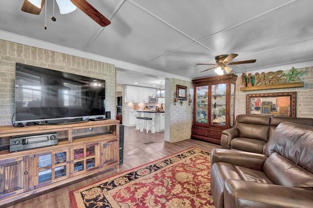 2004 W Highway 130, Newcastle, OK 73065