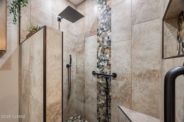 1560 W Calle Del Ducado, Green Valley, AZ 85622