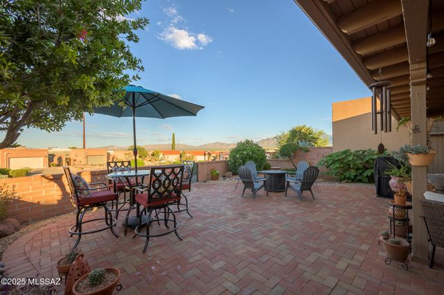 1560 W Calle Del Ducado, Green Valley, AZ 85622