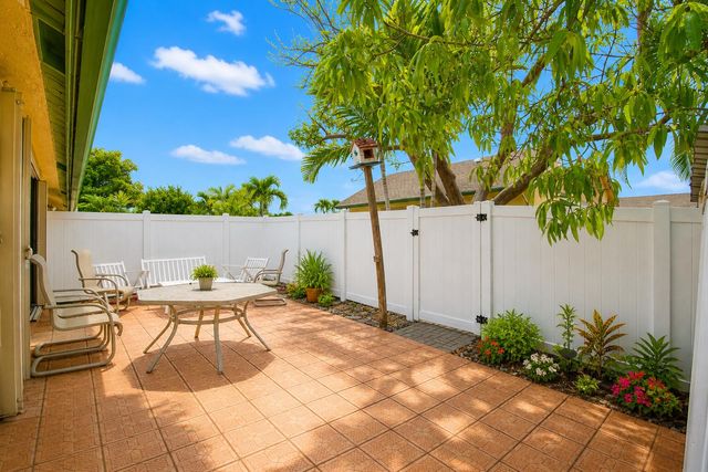 7951 Little Lane, Boca Raton, FL 33433