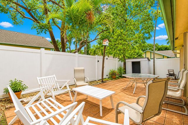 7951 Little Lane, Boca Raton, FL 33433