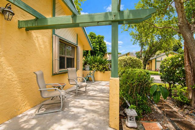 7951 Little Lane, Boca Raton, FL 33433