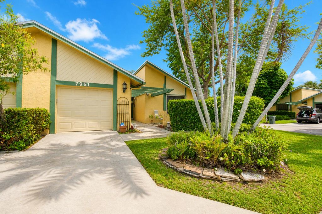 7951 Little Lane, Boca Raton, FL 33433