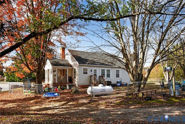 13064 History Land Hwy, Warsaw, VA 22572