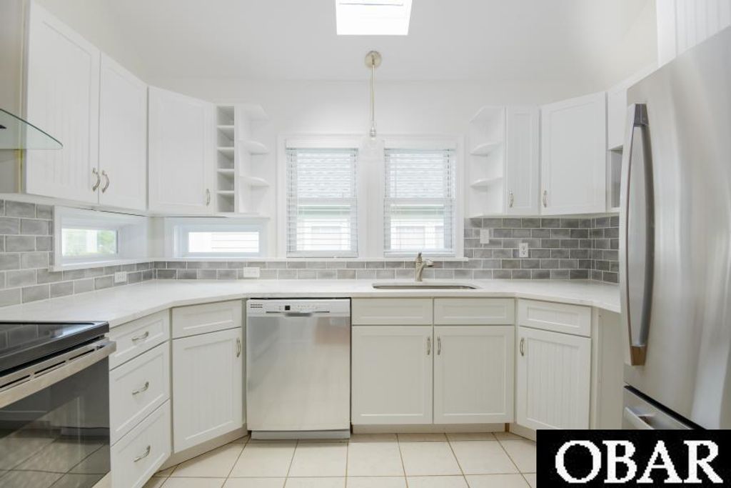 Image 9 of property listing at 503 Dora Drive Lot 25, Manteo, NC 27954