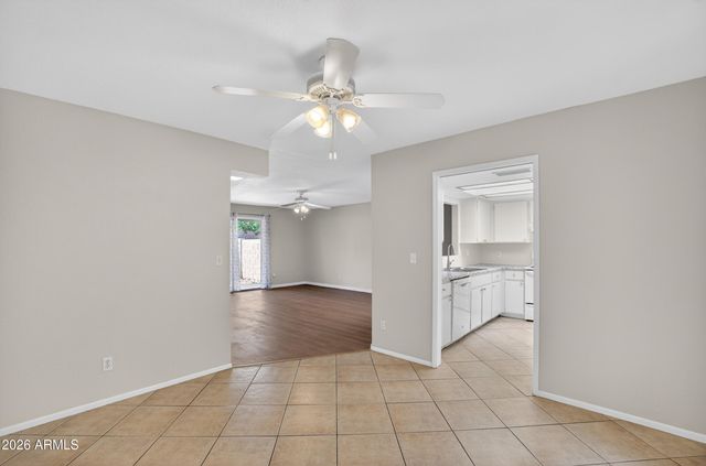517 W DUKE Drive, Tempe, AZ 85283