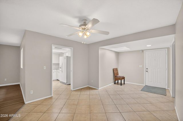 517 W DUKE Drive, Tempe, AZ 85283