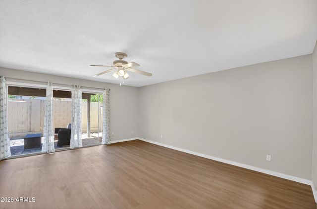 517 W DUKE Drive, Tempe, AZ 85283
