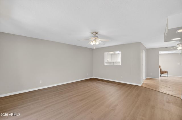 517 W DUKE Drive, Tempe, AZ 85283